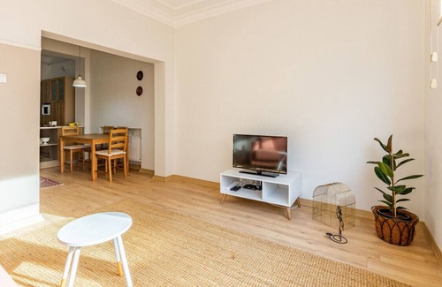 Uskudar Apartment | Comfy and Central Flat in Uskudar near Kadikoy