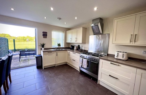 Leicester House | Comfy Casa