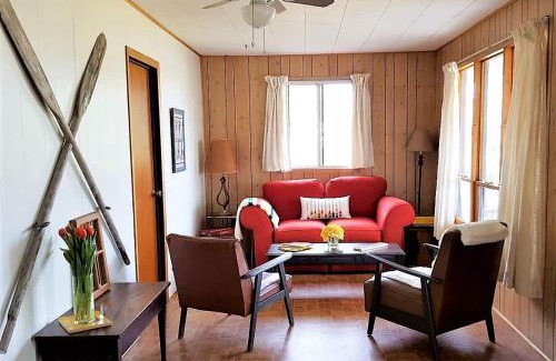 Carling House | Comfy Cottage in Georgian Bay - Rockwood #9