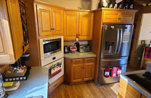 Cambridge Cabin | Comfy, Family Friendly, Cabin - Hot Tub, Fishing, Hiking, Wildlife Great Views!