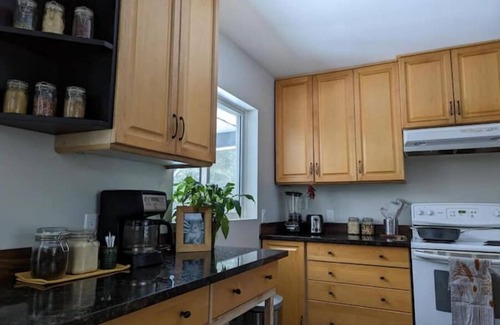 Salmo House | Comfy forest home (3 BDR) Kootenay Keep
