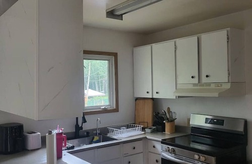 Haines Junction House | Comfy Room in Haines Junction