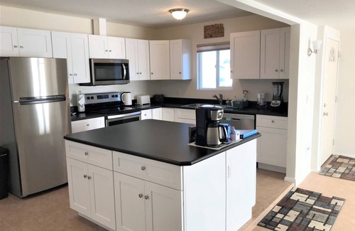 Cornville House | Comfy Rustic Cottage Feel, Close to Wineries! Page Springs - S026