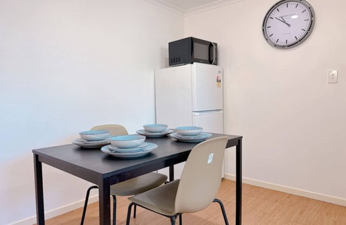 Sunnybank Hills Apartment | Comfy unit near Garden city Westfield w/Parking