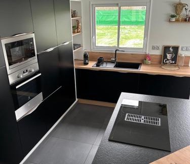 Neuvy-Sautour House | Comme à la maison