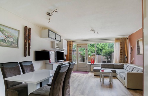 Baanhoek House | Compleet Huis met Centrale Ligging