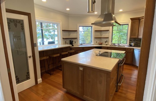 Bigfork House | Complete Privacy on Flathead Lake