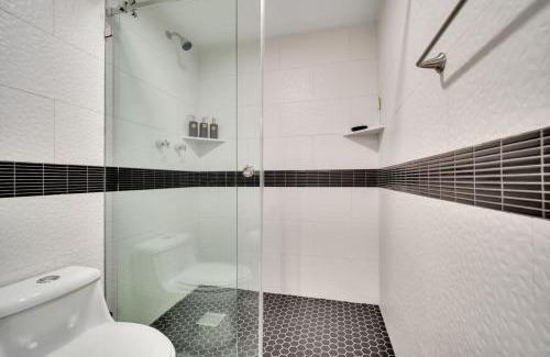 Centro House | Completely Remodeled 2BD-2BA Plaza Bonita