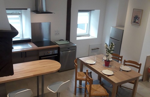 Pleugueneuc House | Completely renovated earthen T3