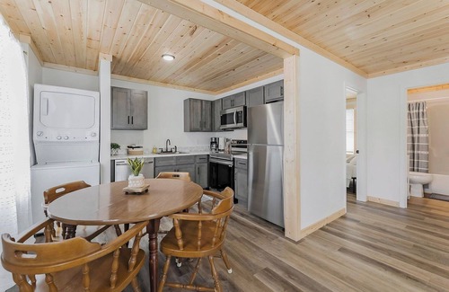Celina Apartment | Completely renovated 2 bedroom apartment in quaint Celina