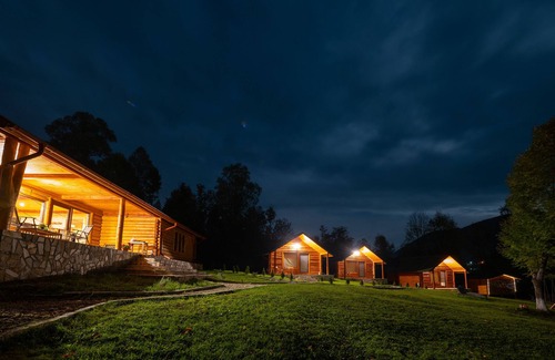 Tesila House | Complex Traisteni Valea Doftanei
