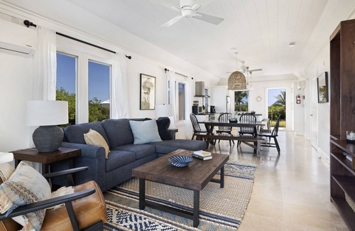 James Cistern Condo | Compound w/Beach, Pool, PICKLEBALL, Gym, Kayaks, Golf Carts, VIEWS!