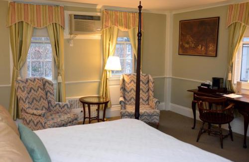 Concord Hotel | Concord's Colonial Inn