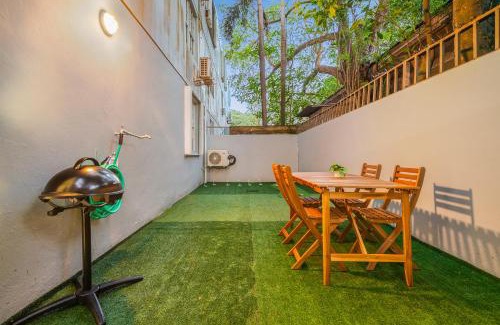 San Mateo Apartment | Condado Home - Private Back yard