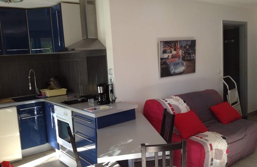 Mandelieu-La-Napoule Apartment | Conditioning Studio 31 m² + 12 m² quiet balcony