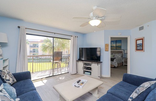 Butler Beach Condo | Condo ∙ 2 bedrooms ∙ 6 guests