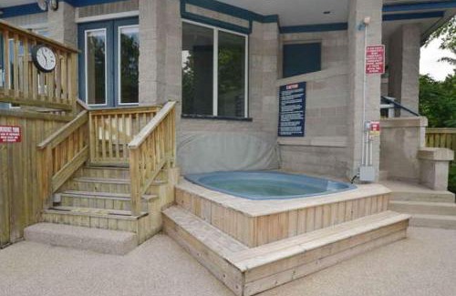 Craigleith Hotel | Condo 503 at North Creek Resort