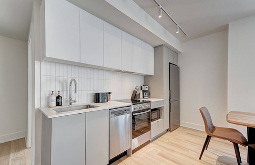 International District Apartment | Condo Le Bleury - Quartier des Spectacles