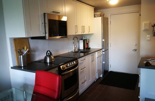 Magog Apartment | Condo of the Inn on the shore of Lake Memphremagog