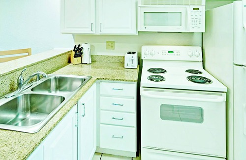 Florida Center Condo | Condo Resort Near Orlando's All-In-One Attraction