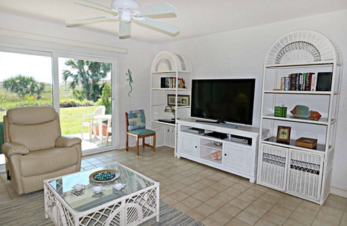 St. Augustine Beach Condo | Condo ∙ 2 bedrooms ∙ 6 guests