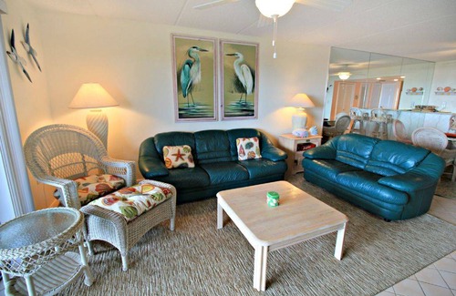 St. Augustine Beach Condo | Condo ∙ 2 bedrooms ∙ 4 guests
