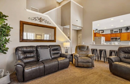 Branson West Condo | Condo with Game Room! Walk to Pool! Close to SDC!