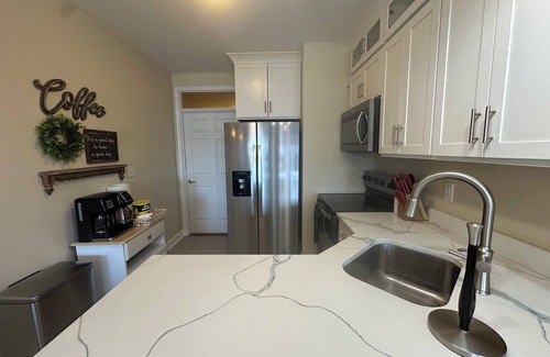 Smith Mountain Lake Condo | Condo with great Lake views. Come stay with us on your vacation 