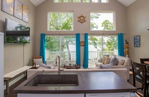 Livonia Cottage | Conesus Lakeview Oasis with Pontoon Rental options