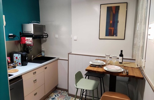 Saint-Vincent-de-Paul Apartment | Confortable Près des Transports