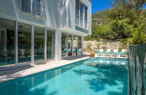 Islamlar Villa | Confortable Villa With Private Pool in Nature