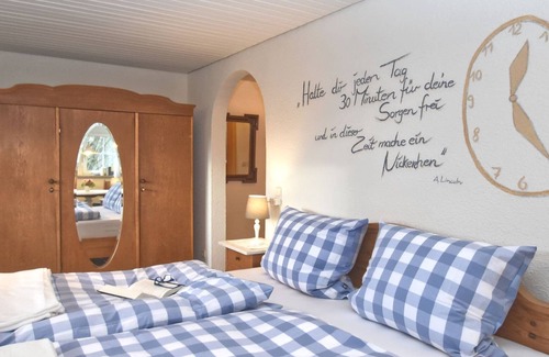 Weissenbrunn Apartment | Congenial Apartment in Weißenbrunn with Garden and Barbecue