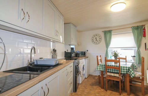Youlgreave Cottage | CONISTON COTTAGE, pet friendly, with open fire in Youlgreave
