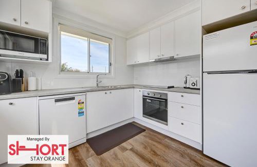Orange Apartment | Conservatorium Villa 3