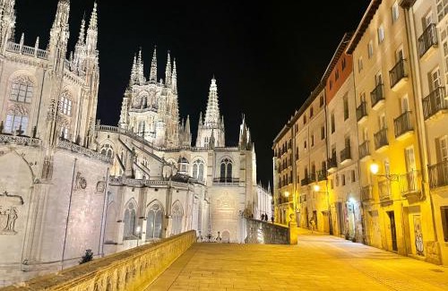 Burgos Apartment | Contemplando la Catedral by Exclusive Burgos Apartments