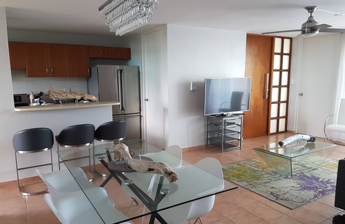 Mediania Alta Villa | Contemporary modern beachfront penthouse