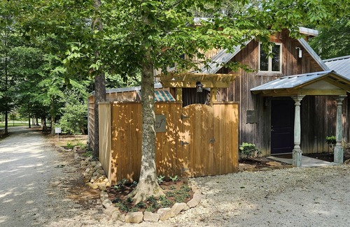 Springville Cabin | Contemporary Chef's Cellar & Portside + Fishing & Hiking Trails