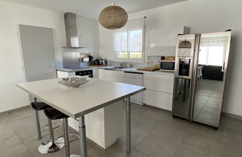 Rochefort-du-Gard Villa | CONTEMPORARY VILLA NEAR AVIGNON EN PROVENCE