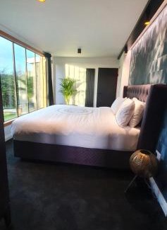 Kilsallaghan Cabin | Contemporary Dublin Suite