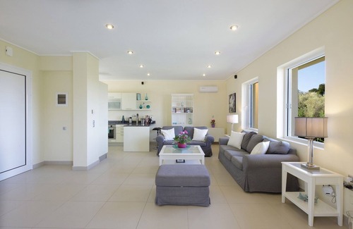 Gouvia Villa | Contemporary & Modern 4 Bedroom Villa | GOUVIA