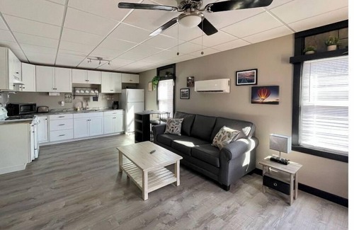 Whitehall Apartment | Contemporary Queen with sofa sleeper