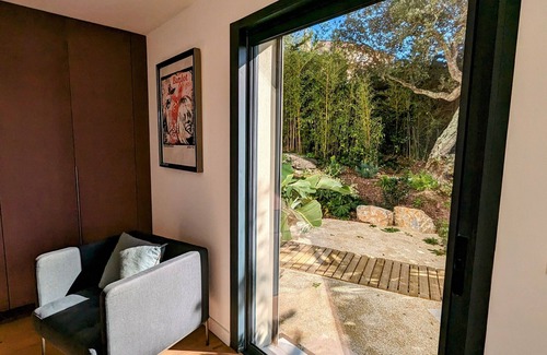 Cote d'Azur- French Riviera House | Contemporary villa 5min St Tropez
