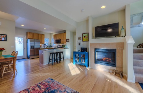 Longmont House | Convenient 2 bedroom Townhouse with walking path, pool and great location.
