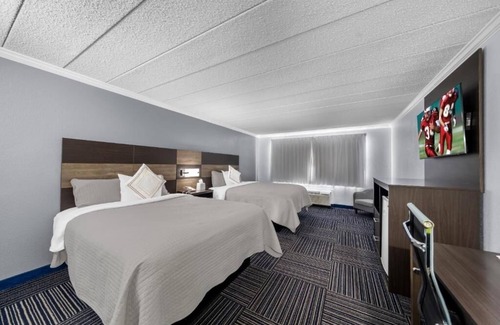 Teaticket Hotel | Convenient Falmouth Stay – Walk to Beaches, Ferry & Downtown Shops