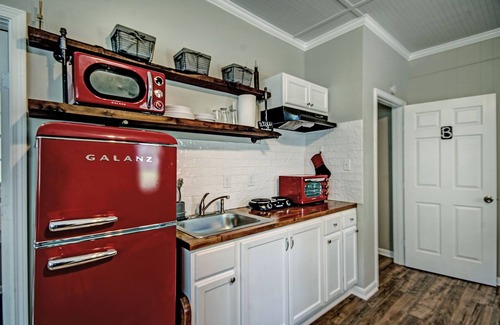 Tougaloo Apartment | Convenient/Safe Location: Studio APT near WholeFoods