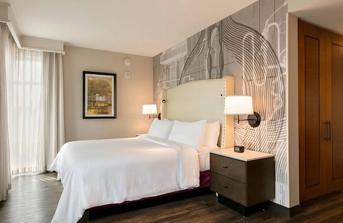 Berkeley Heights Hotel | Convenient Stay in New Jersey! 2 Comfortable Units, Free Breakfast, Onsite Pool!