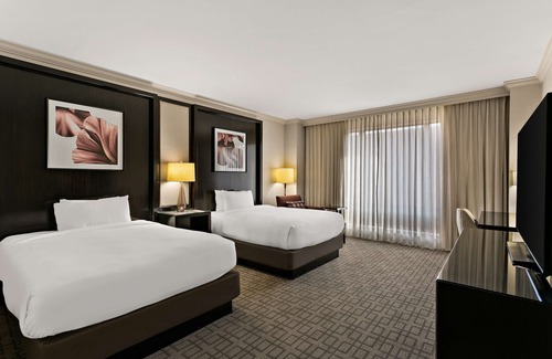 Downtown Baltimore Resort | Convenient Stay in Baltimore! 4 Comfortable Units, Near Walters Art Gallery
