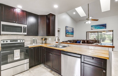 Wellington House | Convenient Wellington Home: Pets Welcome!
