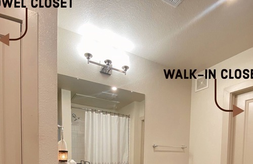 Brentwood Apartment | Conveniently located Cozy Apartment w/ Pool & Gym
