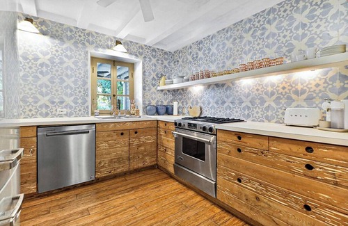 Dunmore Town House | Convent - Dunmore Town
